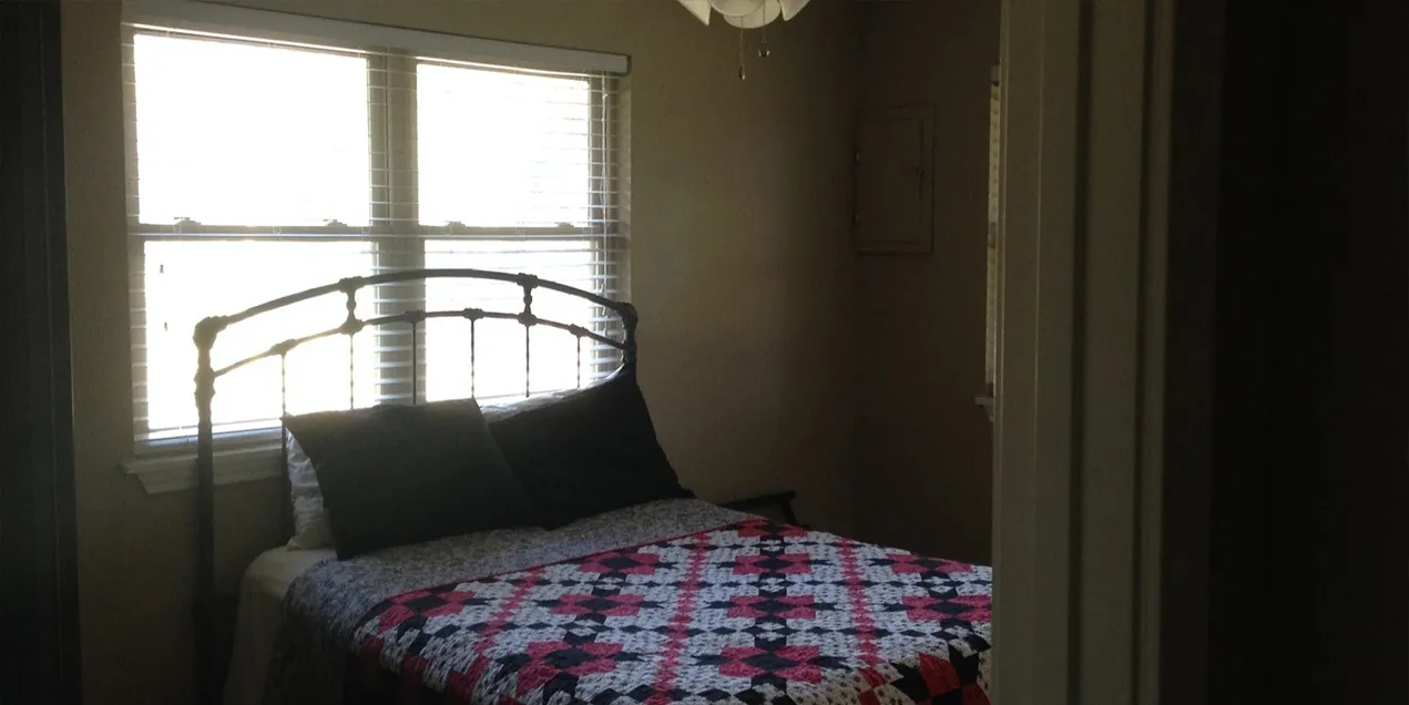 mission-house-slide-2.webp